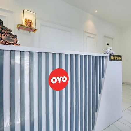 Hotel O Sky White House Λουντιάνα Εξωτερικό φωτογραφία