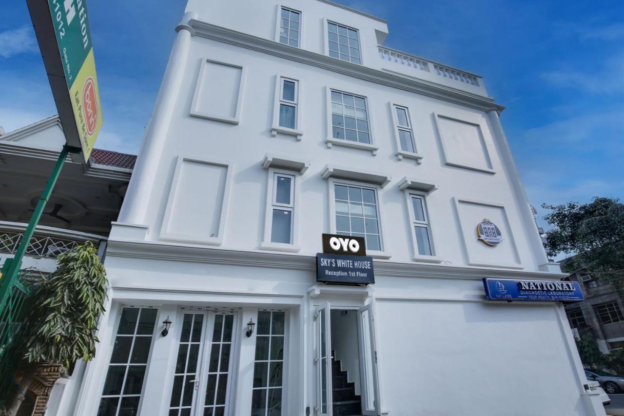 Hotel O Sky White House Λουντιάνα Εξωτερικό φωτογραφία